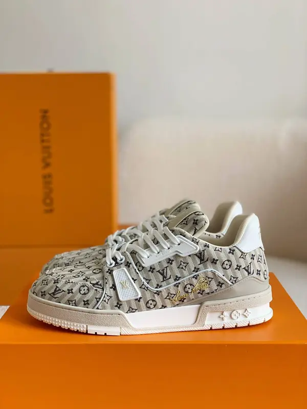 L*V TRAINER SNEAKERS