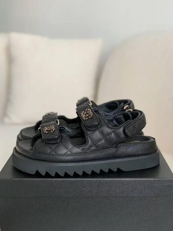 CH*EL Sandals