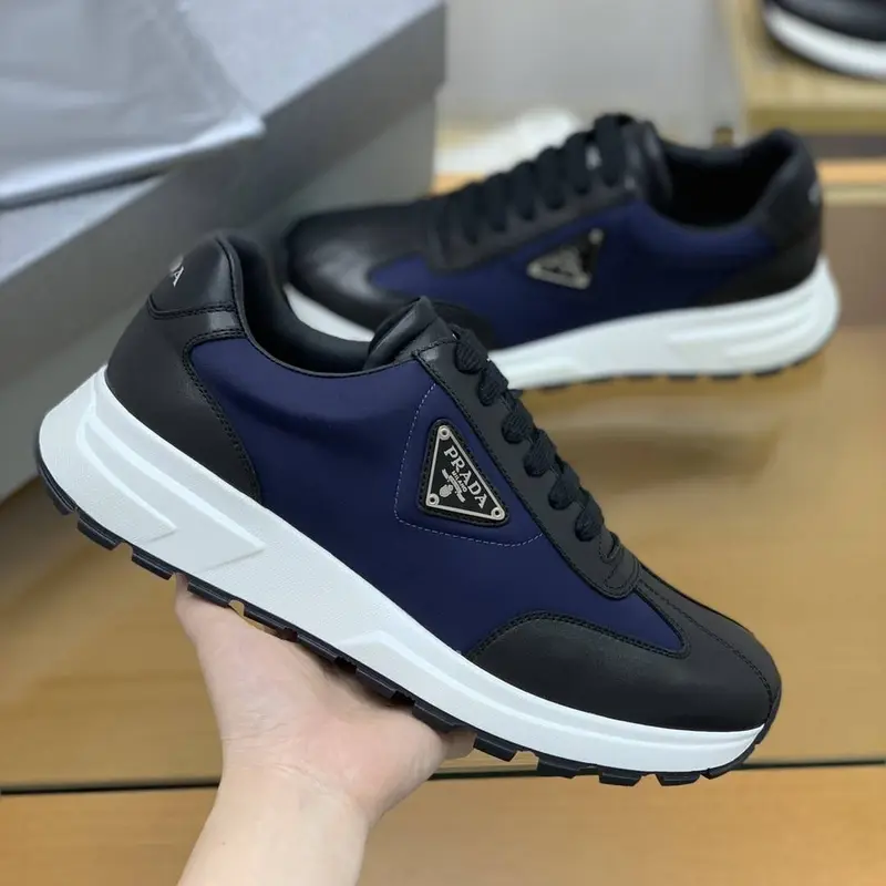 P*DA Sneakers