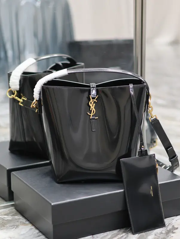 Y*L  LE  5A7 BAG