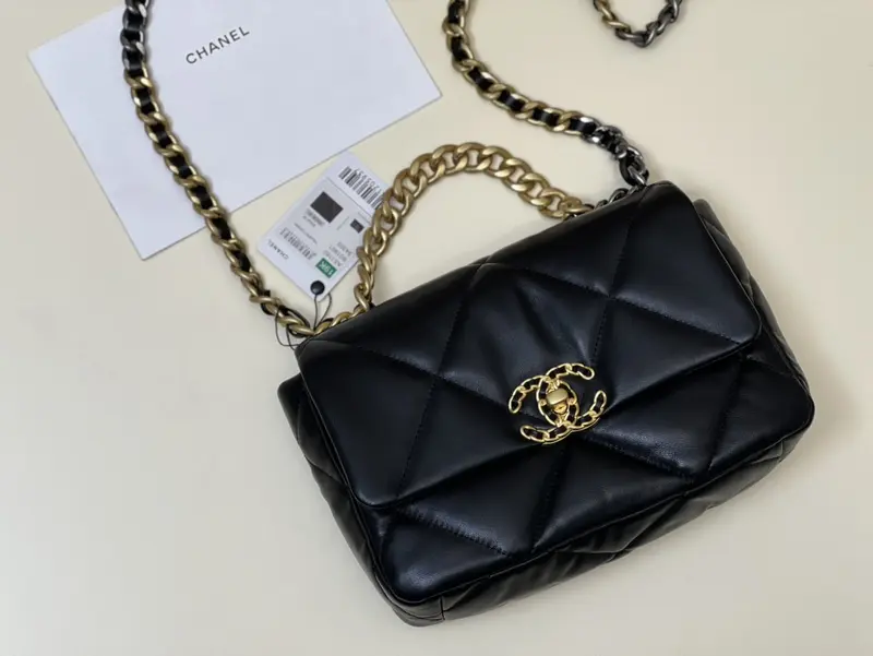 Chanle 19 Handbag