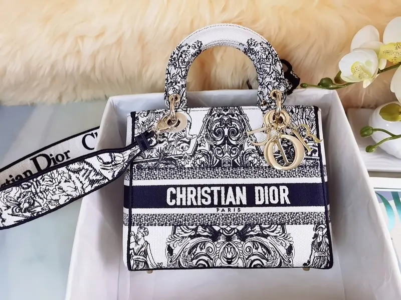 Medium Lady D-lite Bag