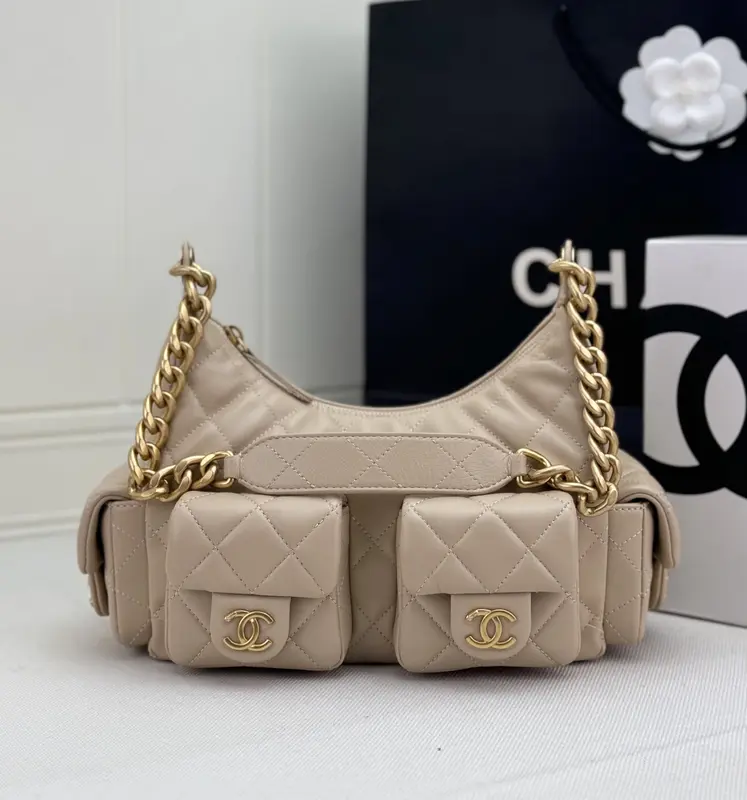 Chanel 2025ss Hobo Bag 33×30×15cm