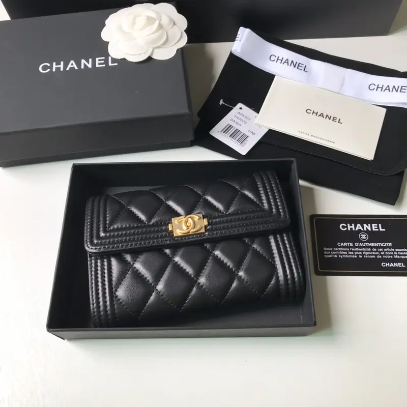 Chanle Flap Wallet