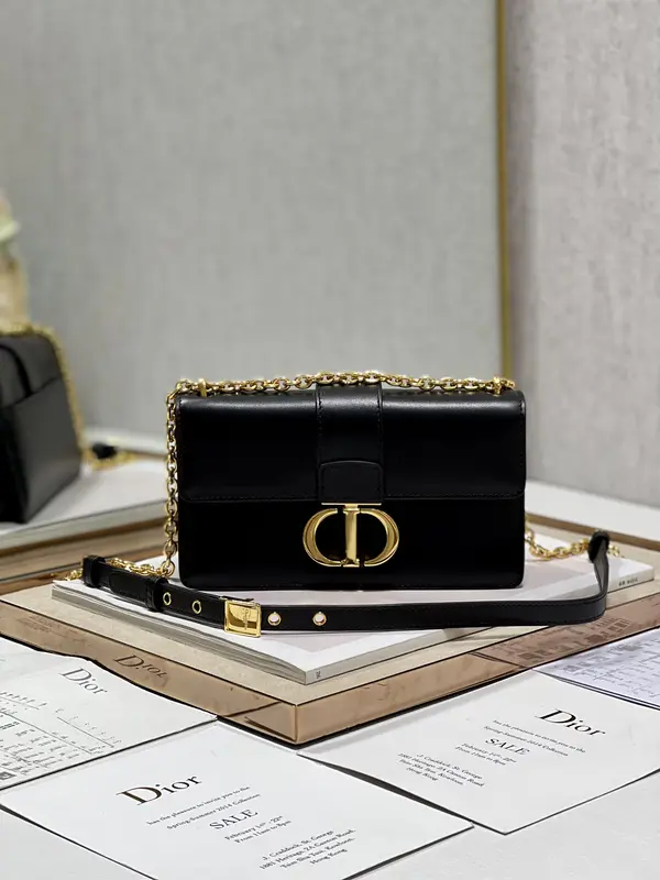30 Montaigne East-west Bag With Chain