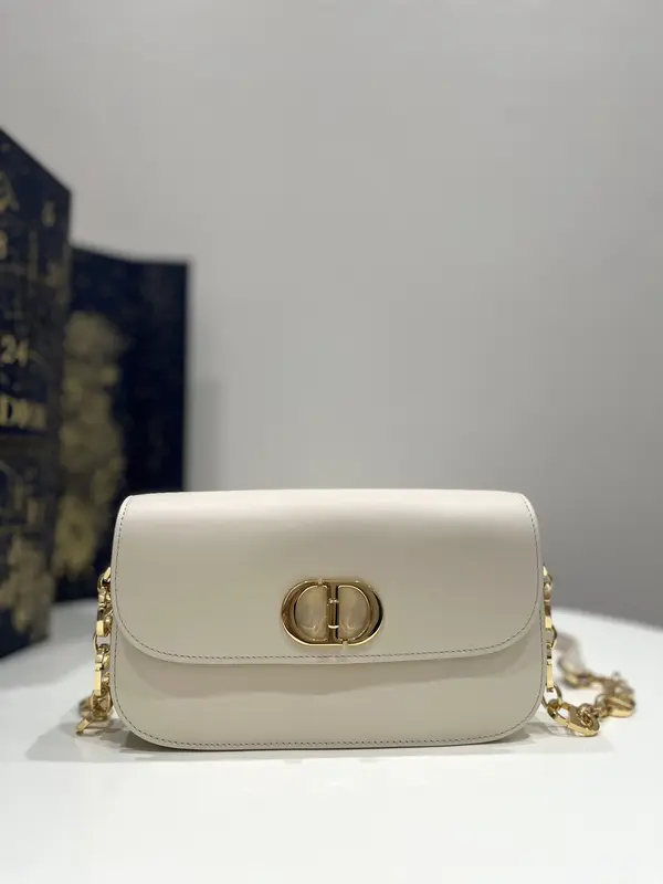 30 Montaigne Bag
