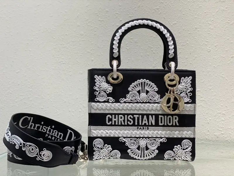 Medium Lady D-lite Bag