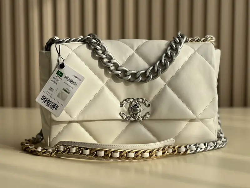Chanle 19 Handbag