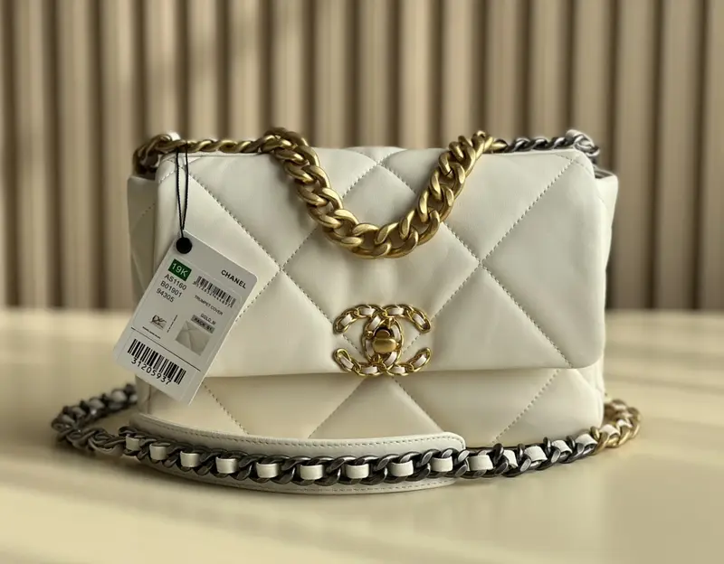 Chanle 19 Handbag