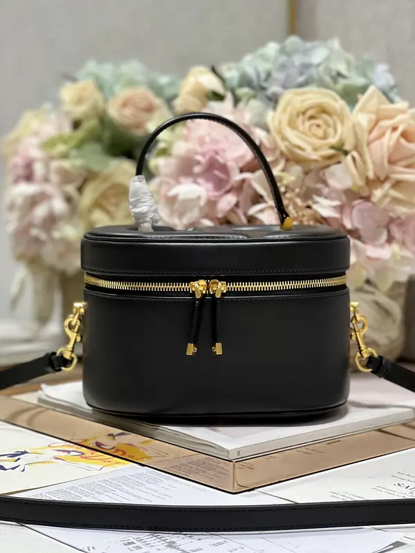 Medium Cd Signature Vanity Case