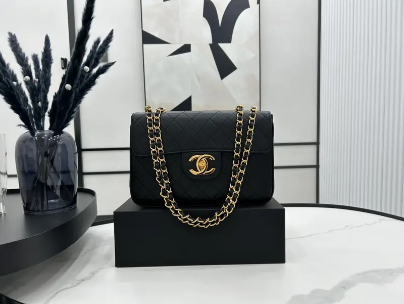 Chanle Flap Bag