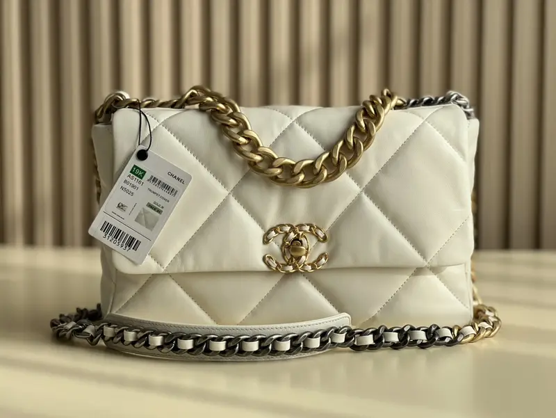 Chanle 19 Handbag