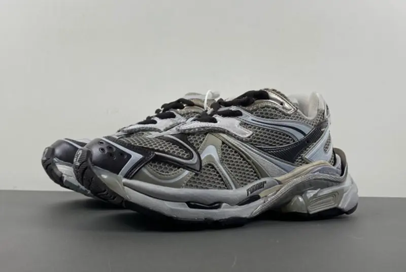 Balenciaga/ 779066-W3RBXP-2000