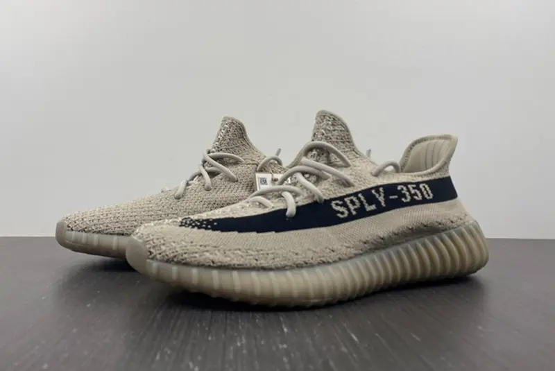 Adidas Yeezy Boost 350V2 HP7870