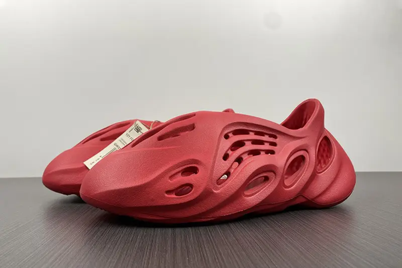 Adidas Yeezy Foam Runner CW3355