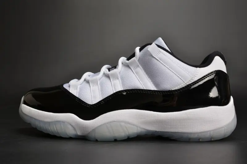 AIR JORDAN 11 RETRO LOW 'CONCORD' BLACK/ WHITE  mens 528895-153