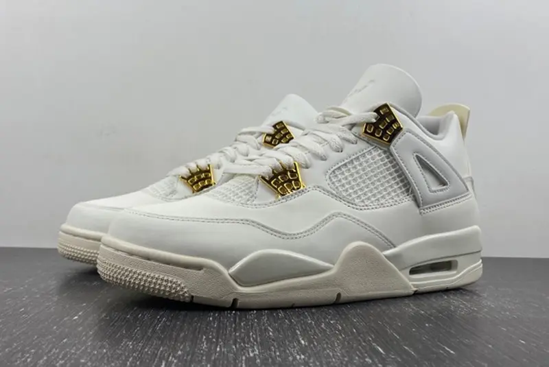 Air Jordan 4 “Metallic Gold”  AQ9129-170