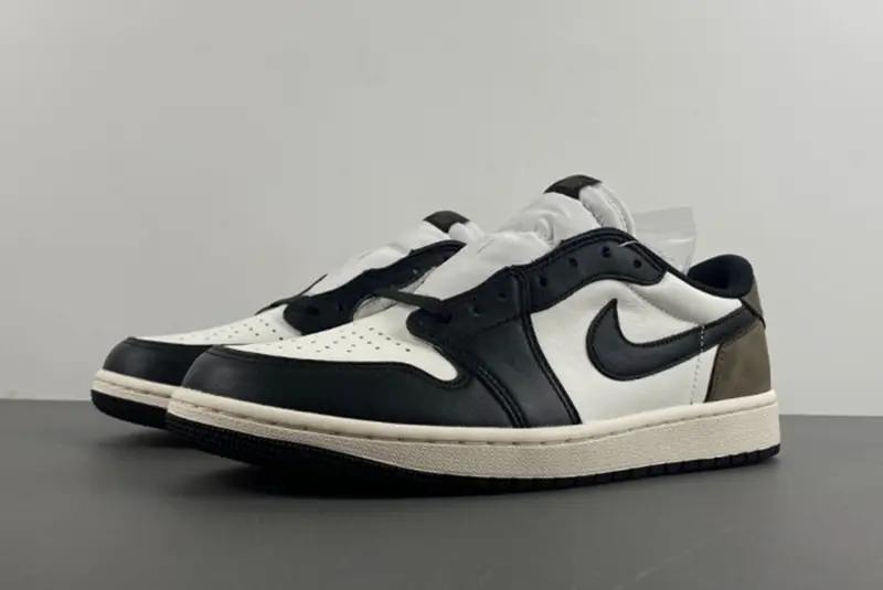 Air Jordan 1 Low OG “Mocha”  CZ0790-102