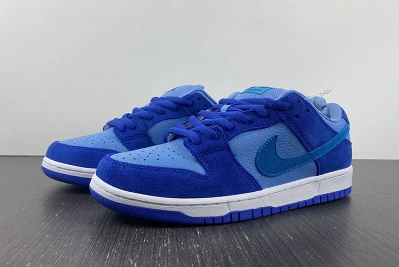 Nike SB Dunk Low Pro  DM0807-400