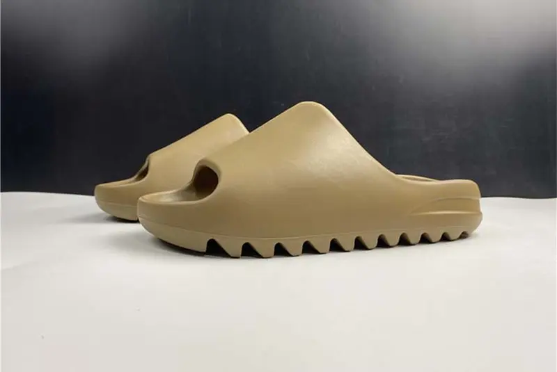 ADIDAS YEEZY SLIDE G55492