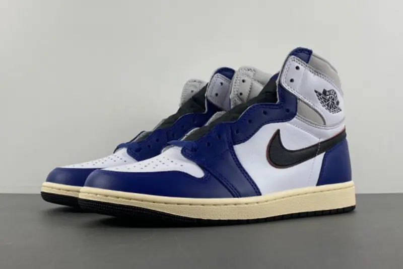 Air Jordan 1 Retro High OG DZ5485-401