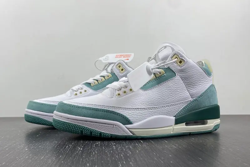 Air Jordan 3  DT8532-130
