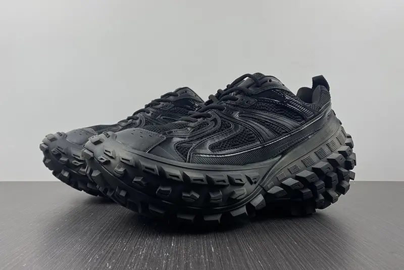 Balenciaga X4 47