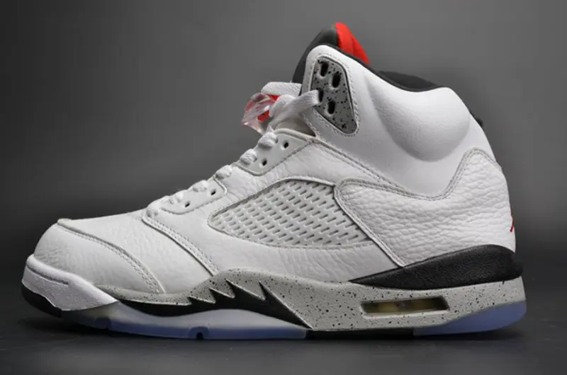 AIR JORDAN 5 RETRO 'WHITE CEMENT' mens 136027-104