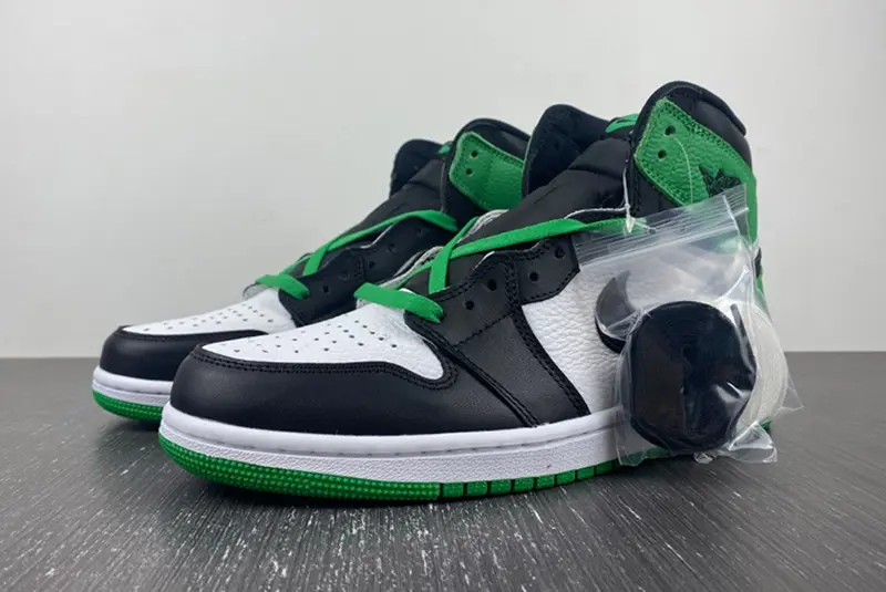 Air Jordan 1 High OG “Lucky Green”  DZ5485-031