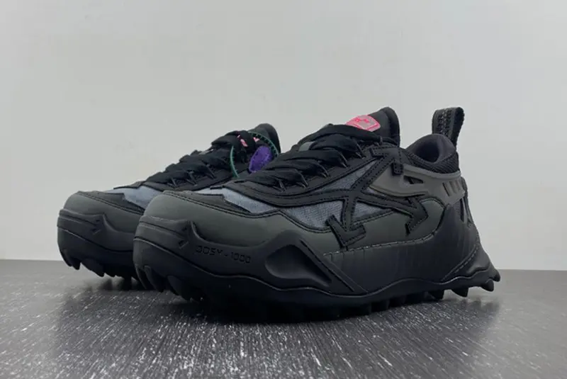 OFF WHITE OW