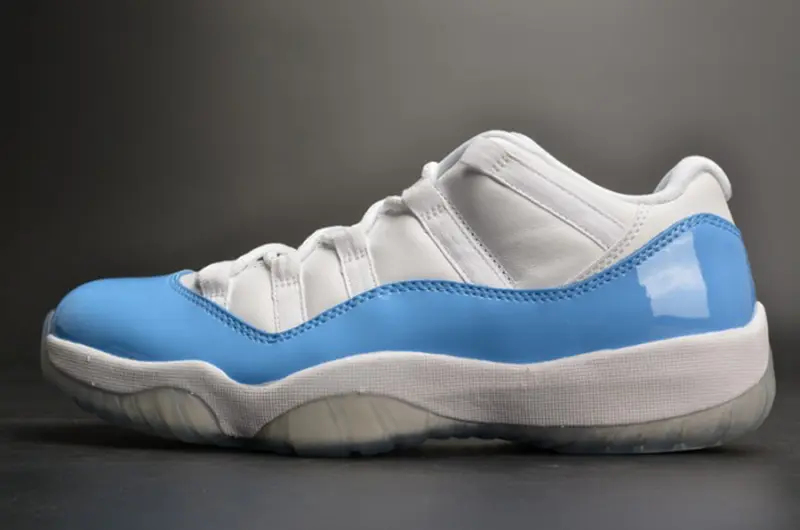 Air Jordan 11 Retro Low Carolina 528895 106