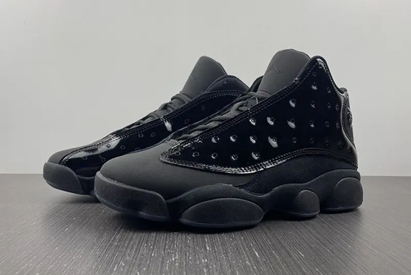 AJ 13 AIR JORDAN 13  ‘ Cap and Gown " 414571-012