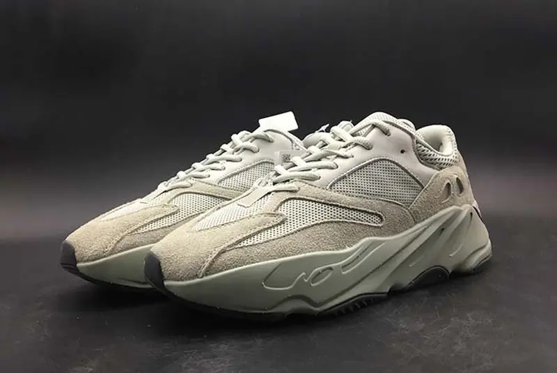 ADIDAS YEEZY BOOST 700 SALT - EG7487