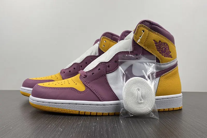Air Jordan 1 High OG “Brotherhood”  555088-706