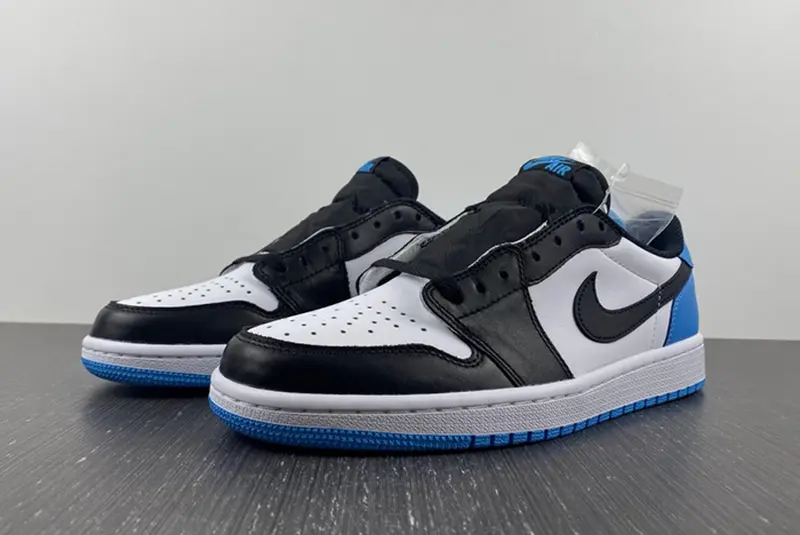 Air Jordan aj1  LOW  CZ0790-104