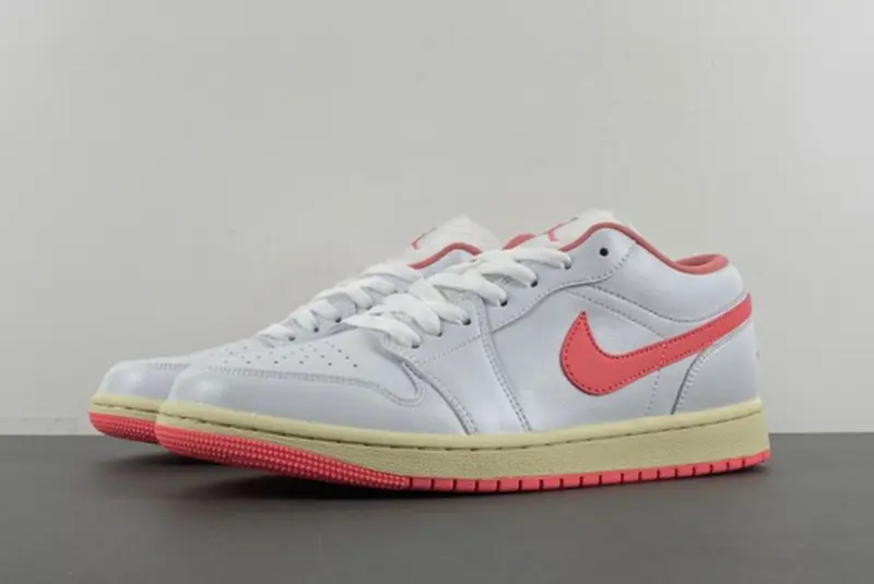 Air Jordan 1 Low DC0774-109