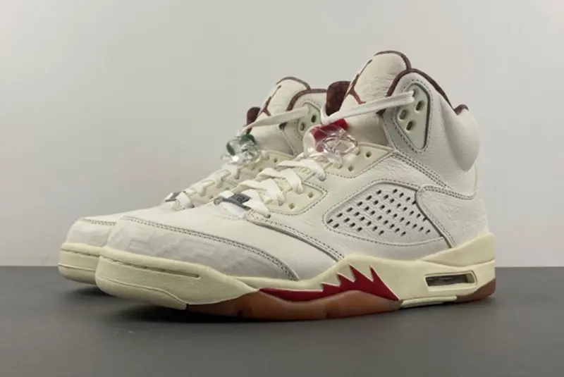 Air Jordan 5 "El Grito" Sail and Dark Pony HF8833-100