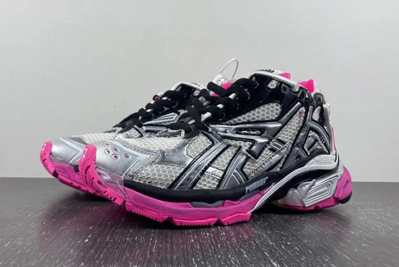 7.0 BALENCIAGA -Runner 677402 W3RBW 9155.47