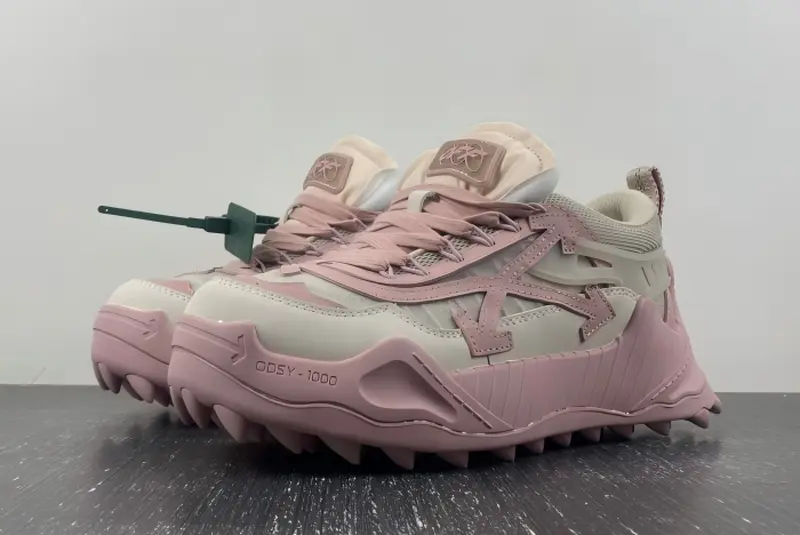 Off-White c/o Virgil Abloh pink