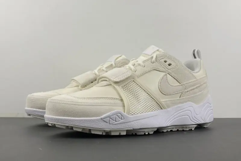 Travis Scott x Nike Zoom Field Jaxx “Sail”  HQ3061-100