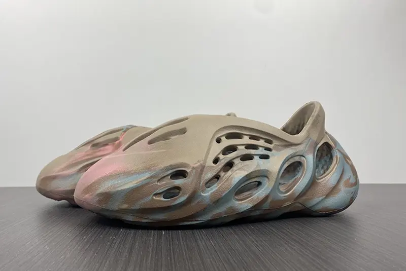 Adidas Yeezy Foam Runner  GY3969