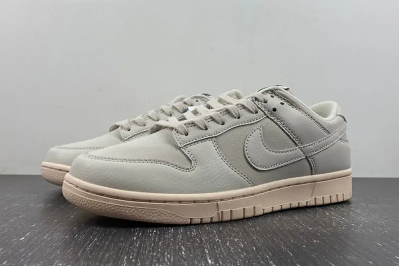 Nike Dunk Low “Light Orewood Brown”  DZ2538-100