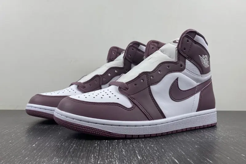 Air Jordan 1 High OG “Mauve” DZ5485-105