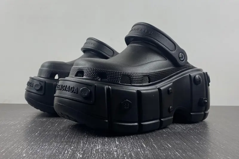 Balenciaga Hardcrocs Slide 'Nero Silver'  687397‑W1S8N‑1010