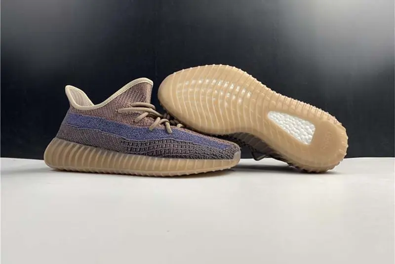 Unboxing Yeezy Boost 380 Azure H02795