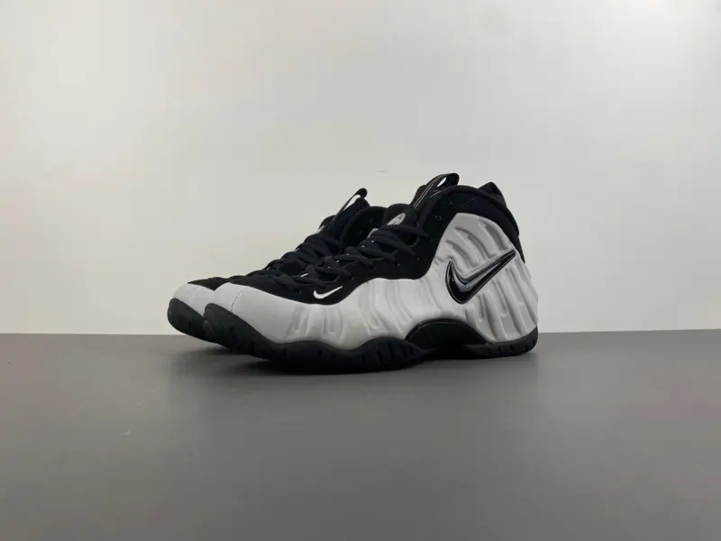 Nike Air Foamposite Pro “Wolf Grey” HF0794-001