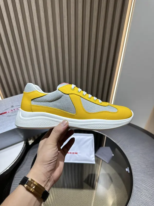 P*DA Sneakers