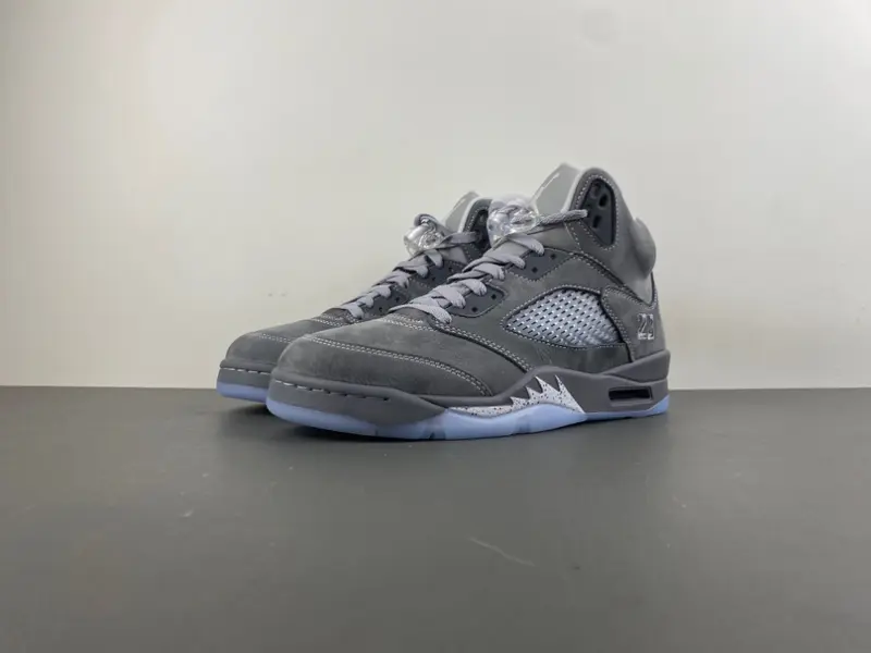 Air Jordan 5 “Wolf Grey”  DD0587-002
